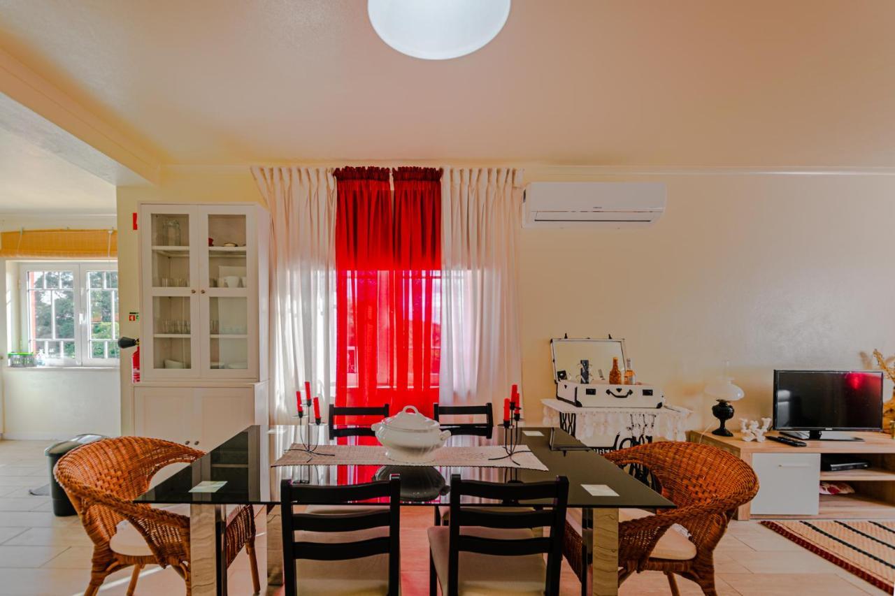 Casa Julio Henriques * Caldas Da Rainha